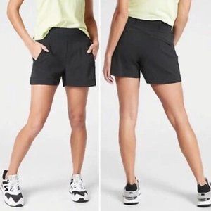 Athleta Trekkie North Black Athletic Shorts size 6